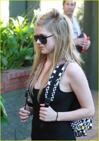 Avril Lavigne : avril_lavigne_1277326632.jpg