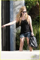 Avril Lavigne : avril_lavigne_1277914699.jpg