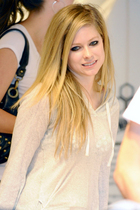 Avril Lavigne : avril_lavigne_1278088298.jpg
