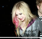 Avril Lavigne : avril_lavigne_1290054066.jpg