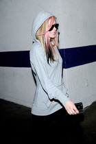 Avril Lavigne : avril_lavigne_1290458469.jpg