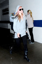 Avril Lavigne : avril_lavigne_1290458471.jpg