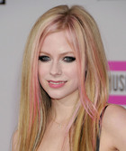 Avril Lavigne : avril_lavigne_1290458479.jpg