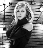 Avril Lavigne : avril_lavigne_1293155486.jpg