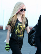 Avril Lavigne : avril_lavigne_1293772199.jpg