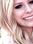 Avril Lavigne : avril_lavigne_1297188564.jpg