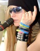 Avril Lavigne : avril_lavigne_1297188586.jpg