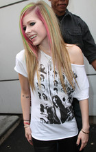 Avril Lavigne : avril_lavigne_1297212399.jpg