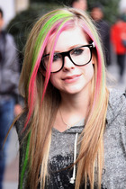 Avril Lavigne : avril_lavigne_1298171796.jpg