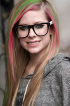 Avril Lavigne : avril_lavigne_1298171811.jpg