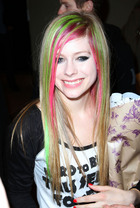 Avril Lavigne : avril_lavigne_1301290315.jpg