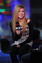 Avril Lavigne : avril_lavigne_1302369646.jpg