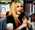 Avril Lavigne : avril_lavigne_1302800062.jpg