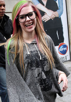Avril Lavigne : avril_lavigne_1309798169.jpg