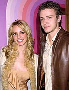 Britney Spears : TI4U_u1159115954.jpg