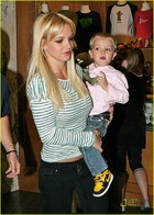 Britney Spears : britney_spears_1251577180.jpg