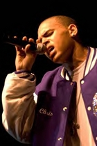 Chris Brown : chris_brown_1213881577.jpg