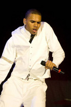 Chris Brown : chris_brown_1214471026.jpg
