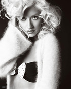 Christina Aguilera : christina-aguilera-1403970947.jpg