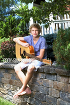 Cody Simpson : cody-simpson-1312735187.jpg