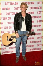 Cody Simpson : cody-simpson-1418917539.jpg