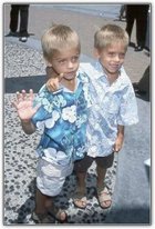 Cole & Dylan Sprouse : a85e.jpg