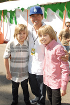 Cole & Dylan Sprouse : cole_dillan_1175965440.jpg