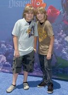 Cole & Dylan Sprouse : cole_dillan_1183951998.jpg