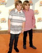 Cole & Dylan Sprouse : cole_dillan_1183952030.jpg