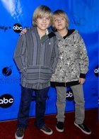 Cole & Dylan Sprouse : cole_dillan_1183952038.jpg