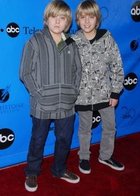 Cole & Dylan Sprouse : cole_dillan_1183952053.jpg