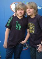 Cole & Dylan Sprouse : cole_dillan_1183952068.jpg