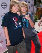 Cole & Dylan Sprouse : cole_dillan_1183952073.jpg