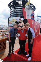Cole & Dylan Sprouse : cole_dillan_1220689773.jpg