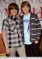 Cole & Dylan Sprouse : cole_dillan_1236615370.jpg