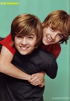 Cole & Dylan Sprouse : cole_dillan_1241664264.jpg