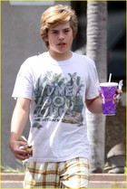 Cole & Dylan Sprouse : cole_dillan_1249387412.jpg
