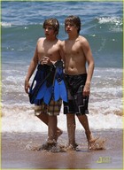 Cole & Dylan Sprouse : cole_dillan_1251053157.jpg