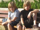 Cole & Dylan Sprouse : cole_dillan_1252254921.jpg