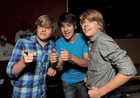 Cole & Dylan Sprouse : cole_dillan_1267981619.jpg