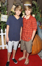 Cole & Dylan Sprouse : cole_dillan_1269491939.jpg