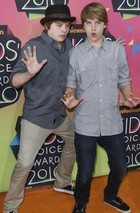 Cole & Dylan Sprouse : cole_dillan_1269836371.jpg