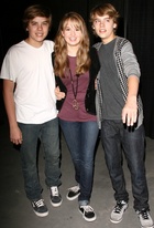 Cole & Dylan Sprouse : cole_dillan_1272681048.jpg