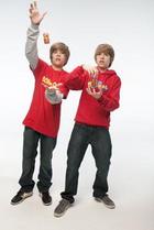 Cole & Dylan Sprouse : cole_dillan_1276208699.jpg
