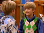 Cole & Dylan Sprouse : spr-suitelife102_231.jpg