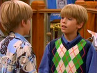 Cole & Dylan Sprouse : spr-suitelife102_232.jpg