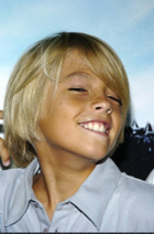 Cole Sprouse : cole-sprouse-1350919942.jpg