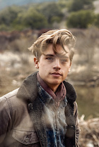 Cole Sprouse : cole-sprouse-1452578219.jpg