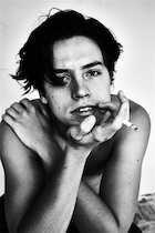 Cole Sprouse : cole-sprouse-1466802721.jpg