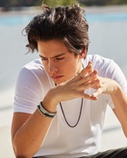 Cole Sprouse : cole-sprouse-1552455122.jpg